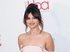 Selena Gomez se siente “orgullosa” de conocer más sobre su trastorno