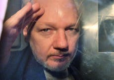 Trump quiere encarcelar a Assange para ‘mantenerlo callado’, dice abogado a tribunal 