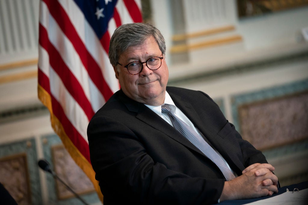Bill Barr responde de forma candente a los demócratas que temen a que Trump no deje el poder