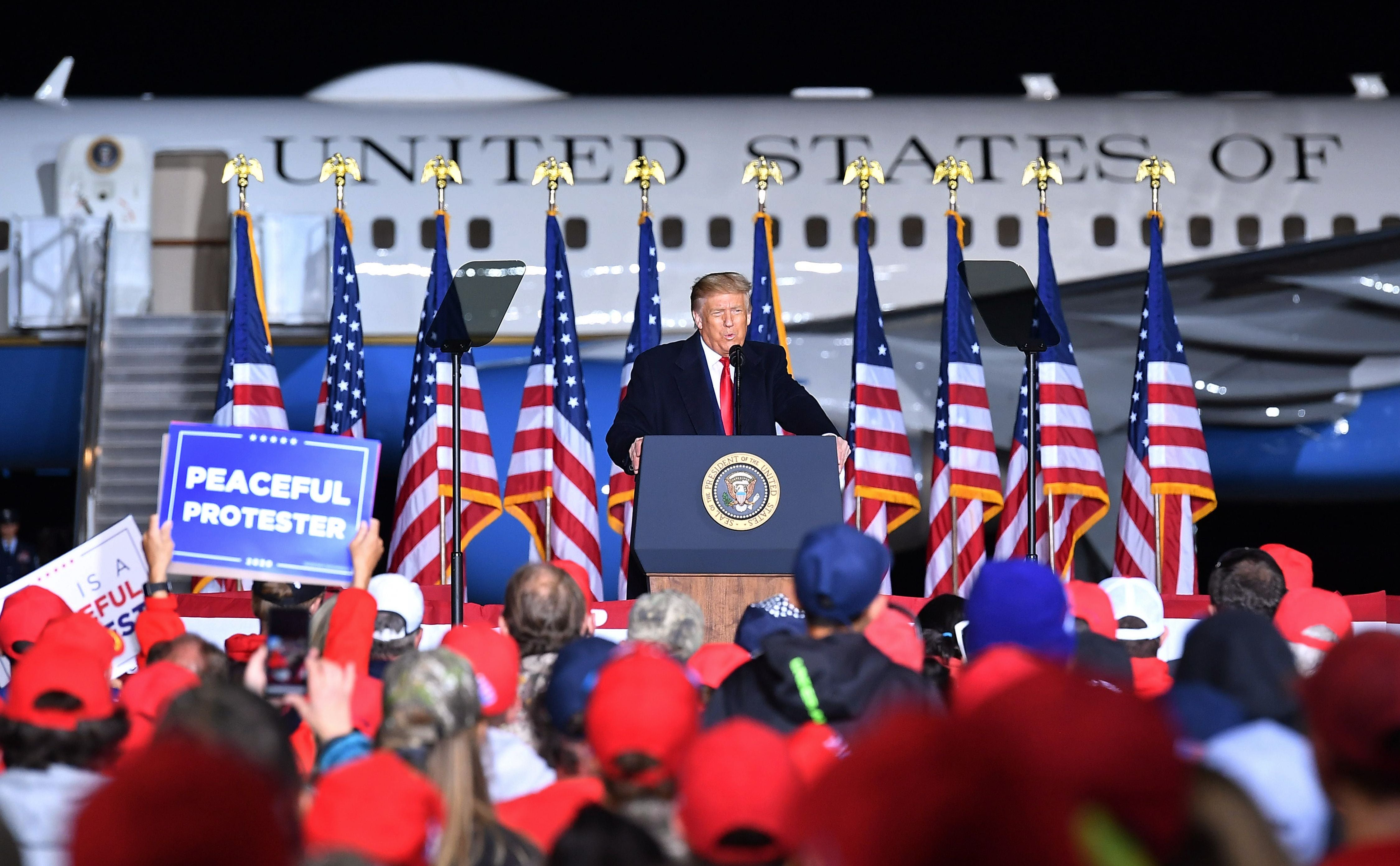 Trump asegura que tiene lista la vacuna contra el coronavirus y compara este trabajo clínico con la derrota de Isis