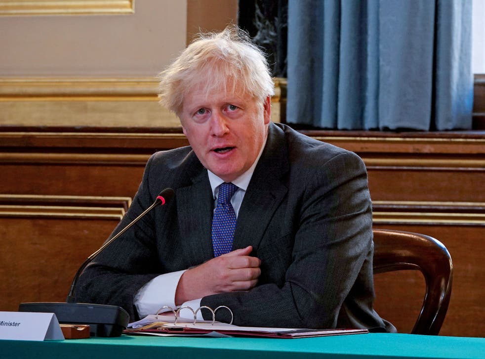 El primer ministro británico, Boris Johnson, habla en la reunión semanal del gabinete en la oficina de Relaciones Exteriores, el 15 de septiembre de 2020 en Londres.