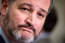 Senador Ted Cruz pide cubrir vacante en Corte Suprema