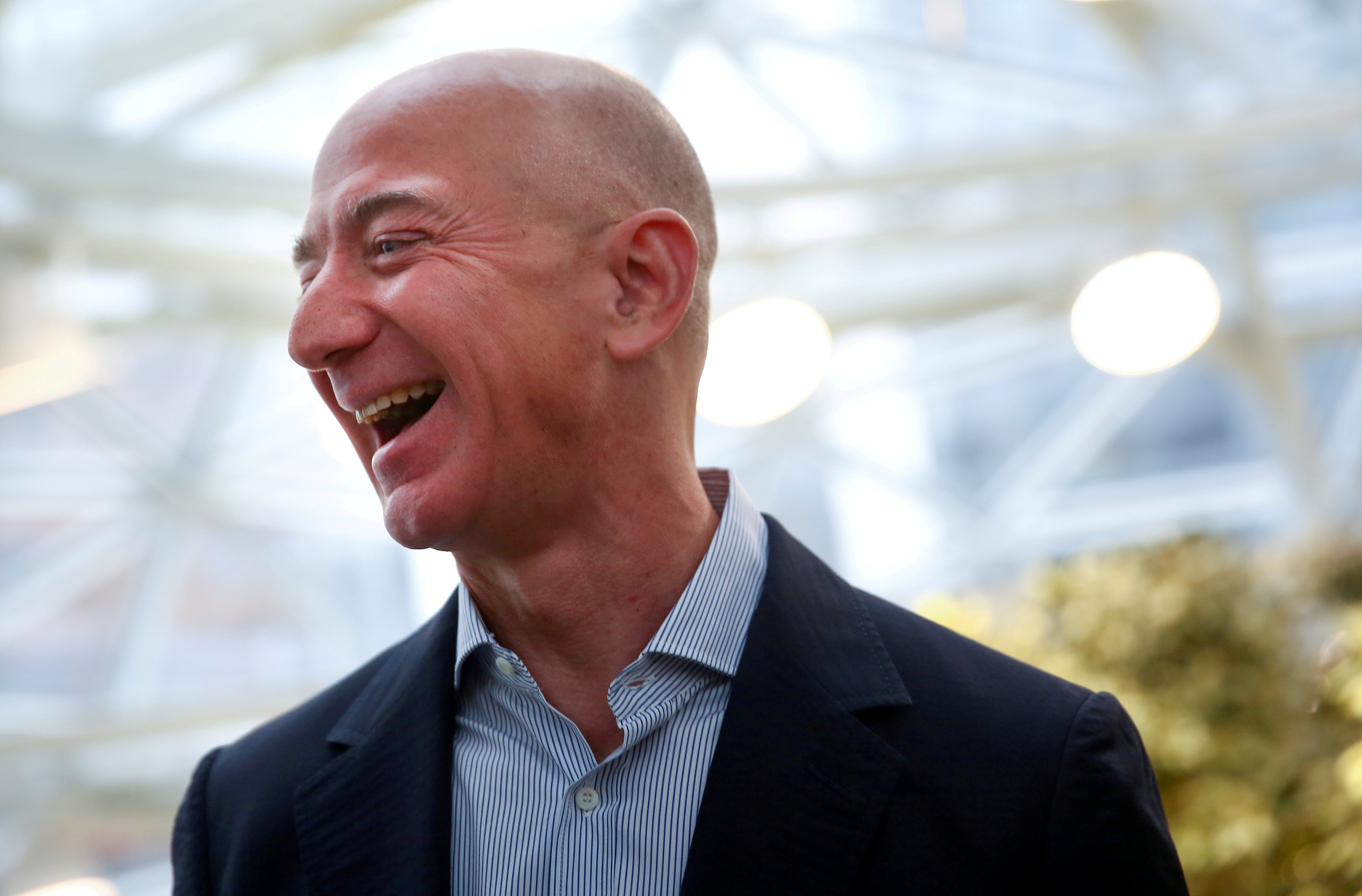 Jeff Bezos, fundador y director ejecutivo de Amazon, ha visto cómo su riqueza se disparó en $ 70 mil millones desde marzo.