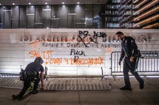 Caso de Breonna Taylor: Balean a 2 policías en protestas de Estados Unidos