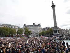 Coronavirus: Miles protestan en Londres ante nuevas restricciones