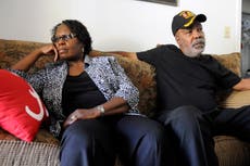 Gobernador de Alabama se disculpa con un sobreviviente del bombardeo a una iglesia en 1963