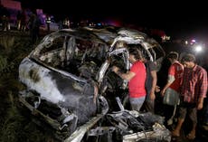 13 muertos deja incendio de furgoneta al sur de Pakistán