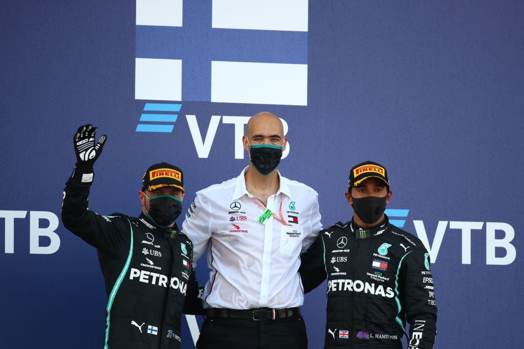 Lewis Hamilton se tuvo que conformar con el tercer lugar.