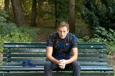 Líder de oposición rusa, Alexei Navalny, se recupera velozmente de un supuesto intento de asesinato