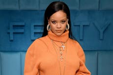 Rihanna responde a quienes la critican por utilizar protector solar