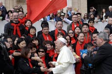 El Vaticano defiende su acuerdo firmado con China en 2018 ante la ola de críticas
