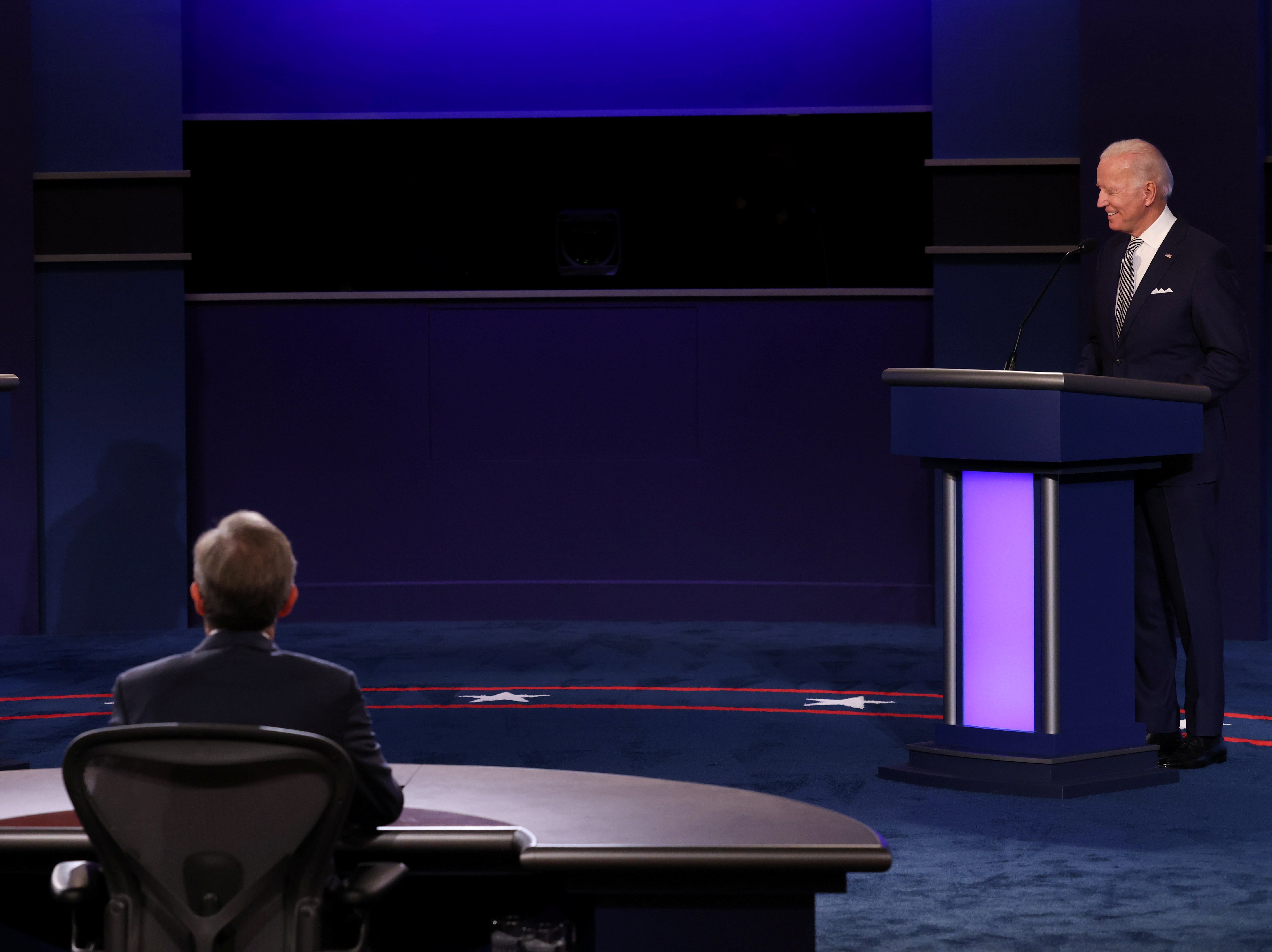 Biden se burla del manejo de Trump de la pandemia: ‘Este es el hombre que les dijo que se inyectaran cloro’