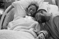 Chrissy Teigen sufre la terrible pérdida de su tercer embarazo
