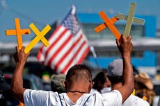 Activistas viajan de Nueva York a México con cenizas de migrantes