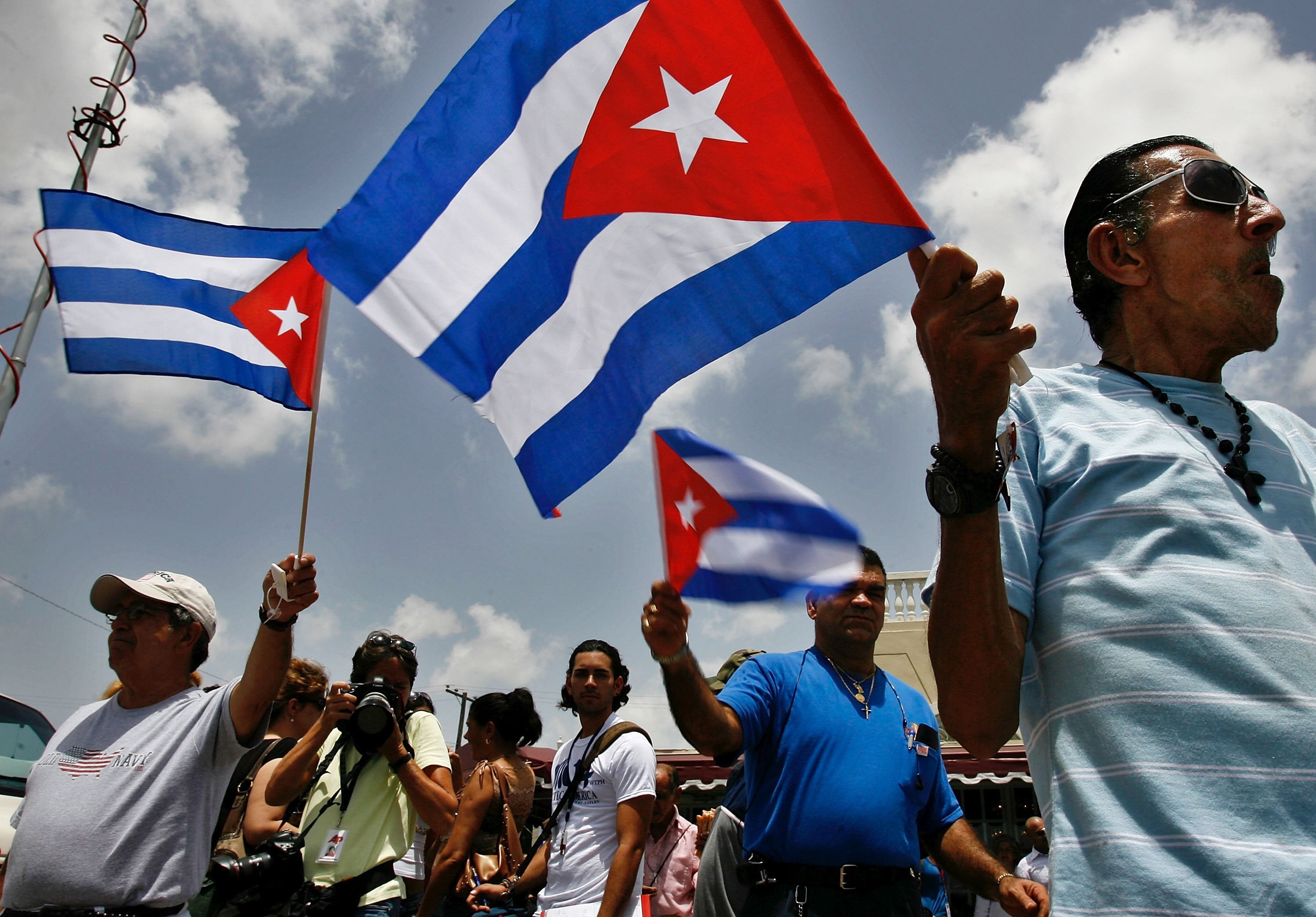 Cubanos-americanos en las calles de Miami, Florida