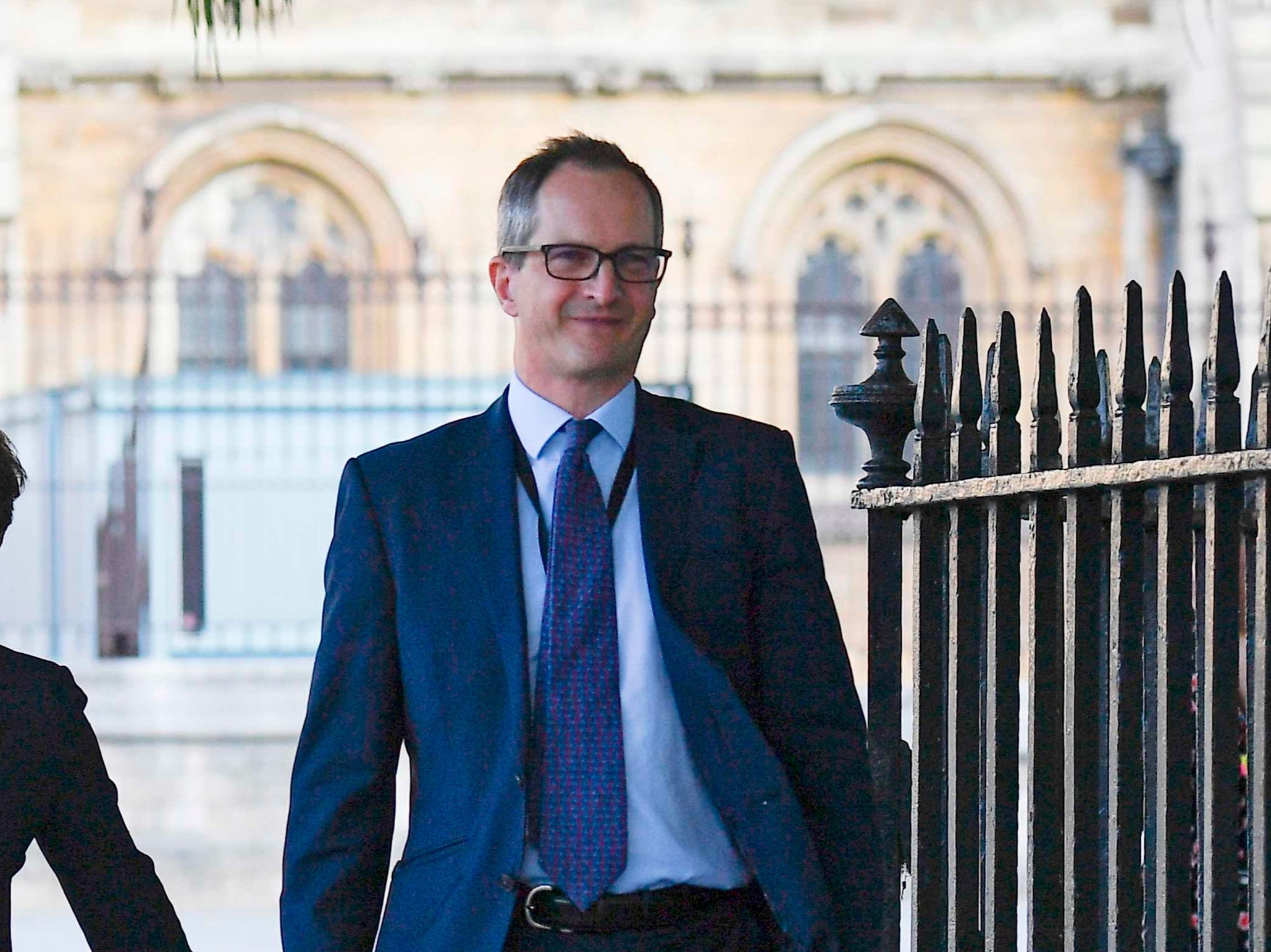 Escándalo de corrupción en Reino Unido: mensajes sobre contratos de pruebas covid-19 habrían sido eliminados