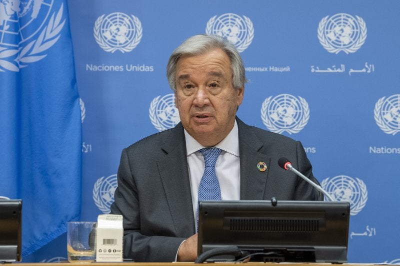 El secretario general de la ONU, Antonio Guterres, habla con periodistas en la 75ta sesión de la Asamblea General de Naciones Unidas (Rick Bajornas/UN Photo via AP).