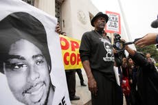 Asesinato de joven afroamericano a manos de un policía es investigado