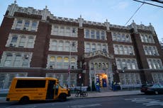 Escuelas en Nueva York son cerradas ante el rebrote de coronavirus