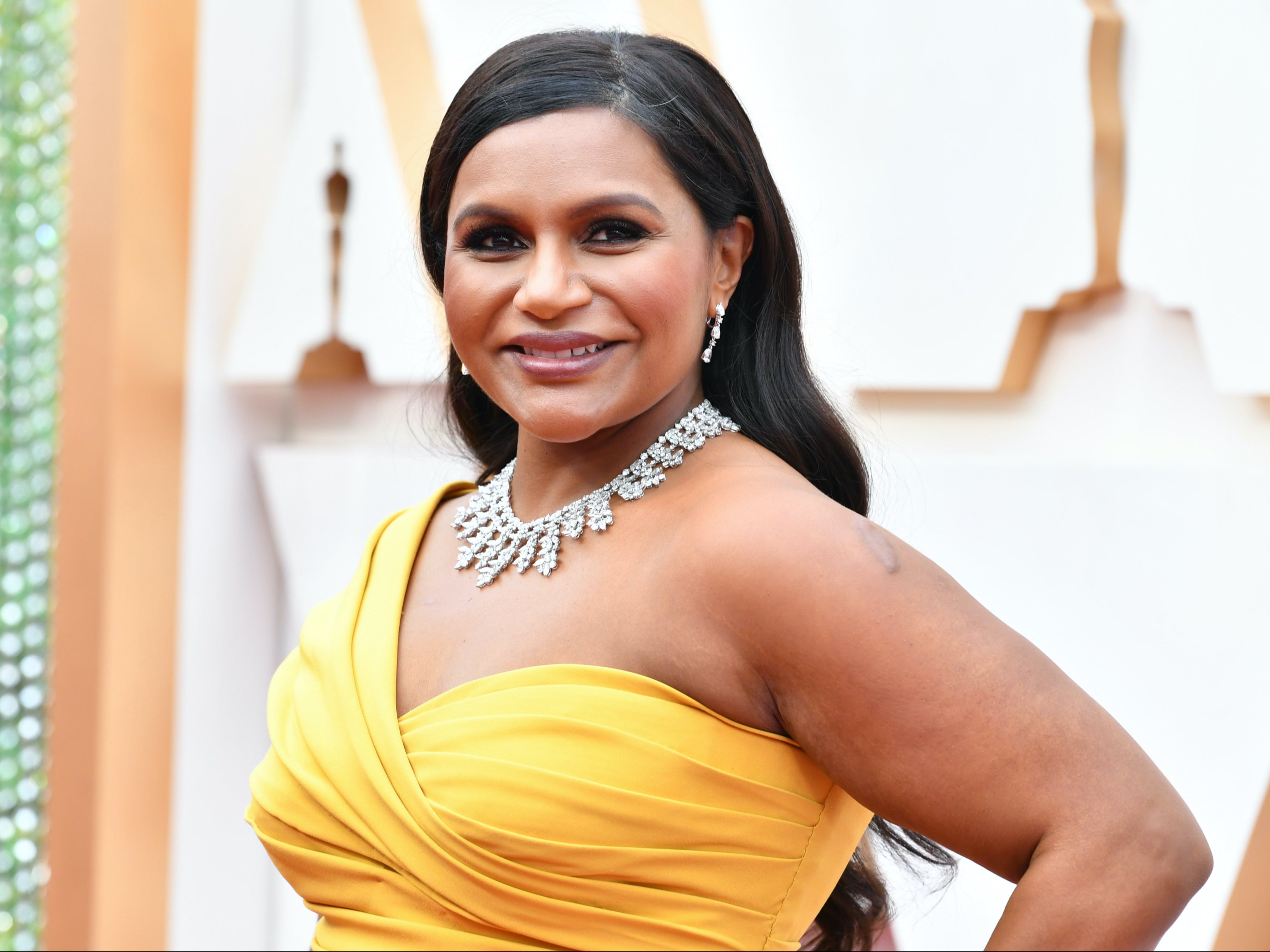 La actriz Mindy Kaling anuncia el nacimiento de su segundo hijo luego de un embarazo secreto