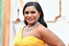 Mindy Kaling ocultó su embarazo, anuncia el nacimiento de su hijo