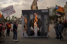Miles protestan en Barcelona contra visita del presidente y el rey
