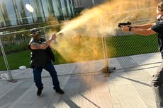 Hombre muerto a tiros durante protestas rivales en Denver