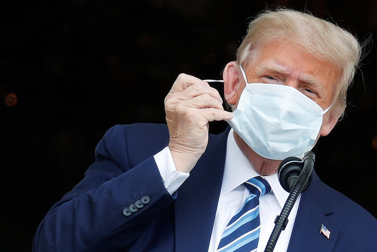 Trump planeaba salir del hospital vestido de Superman