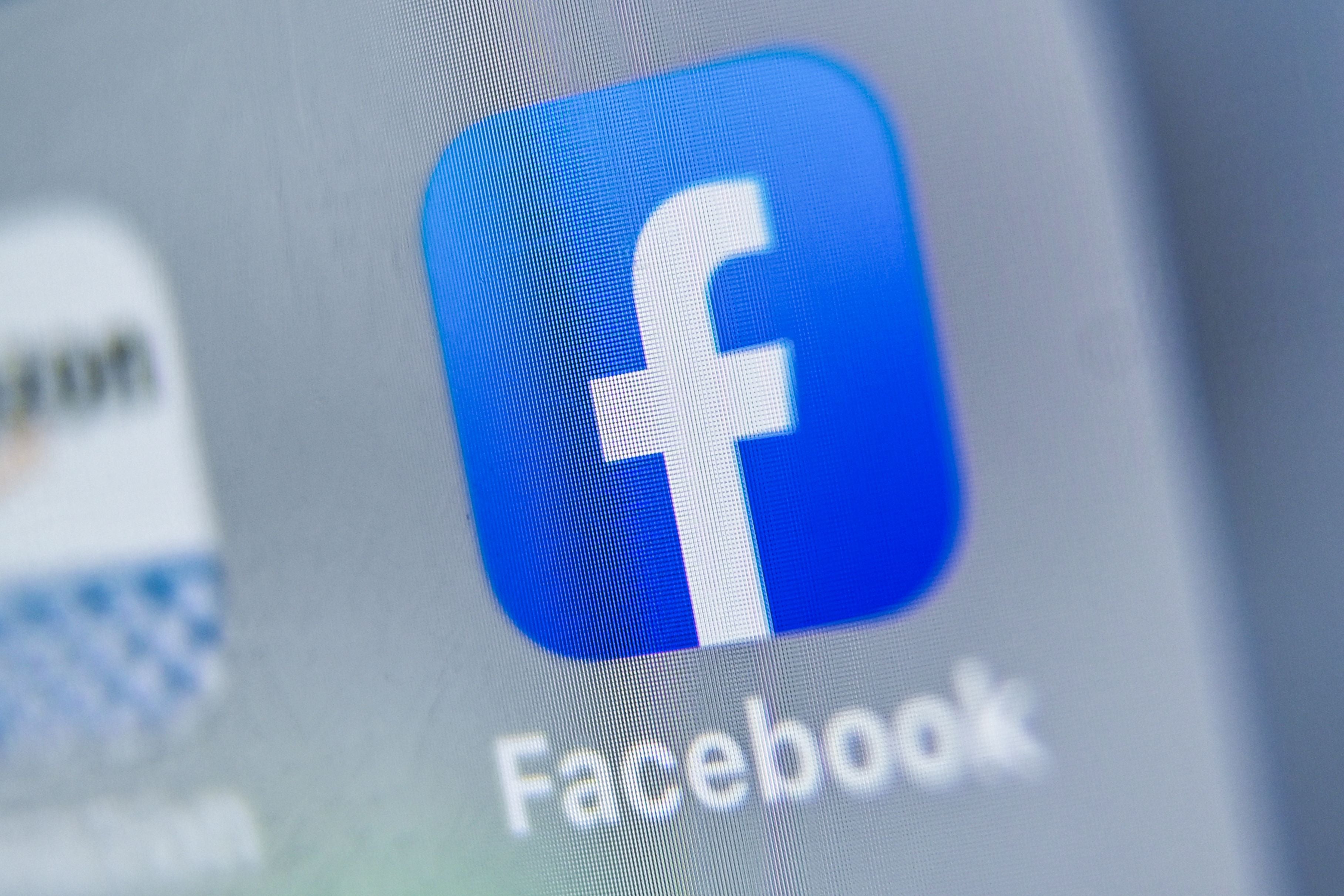 Anteriormente, Facebook había utilizado la negación del Holocausto como un ejemplo de cómo la empresa protege la libertad de expresión.