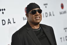 Stevie Wonder reaparece con dos nuevas canciones