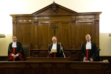 Vaticano lleva a juicio a 2 sacerdotes por abuso sexual