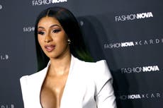 Cardi B filtra accidentalmente una foto desnuda en Instagram