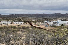 EE.UU. arroja a cientos de migrantes en peligrosa ciudad fronteriza