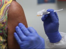 Pfizer buscará aprobación de emergencia para vacuna el próximo mes