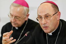 El Papa destituye a obispo polaco acusado de encubrir abusos sexuales
