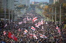 Más de 50.000 personas marchan en Bielorrusia contra Lukashenko