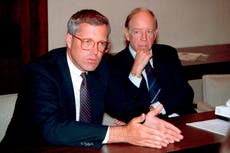 James A. Johnson, ex agente demócrata, fallece a los 76 años