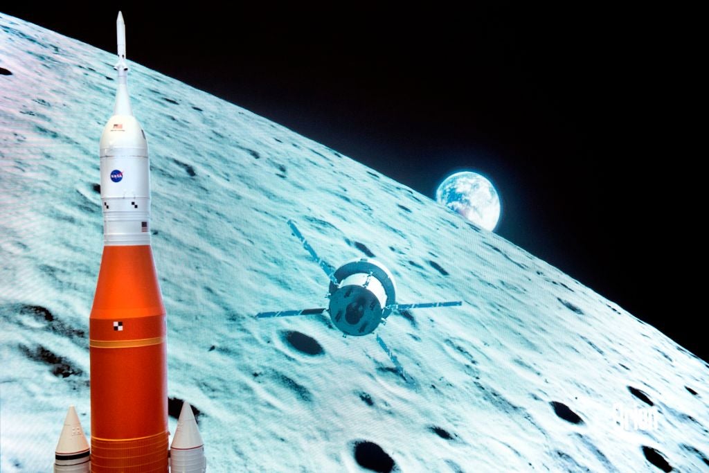 La NASA está otorgando 370 millones de dólares a 14 compañías que brindan tecnología para el programa de aterrizaje lunar Artemis