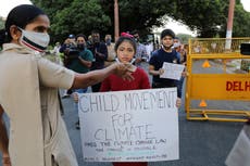 Detienen a niños de 9 y 12 años por protestar contra contaminación del aire en India