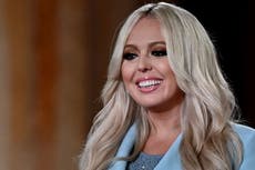 Tiffany Trump se equivoca al decir ‘LGBTQ’ en el mitin ‘Trump Pride’