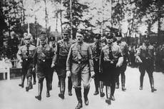 Critican subasta de artículos nazis en Alemania