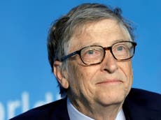 Bill Gates predice que los próximos meses de pandemia serán los peores