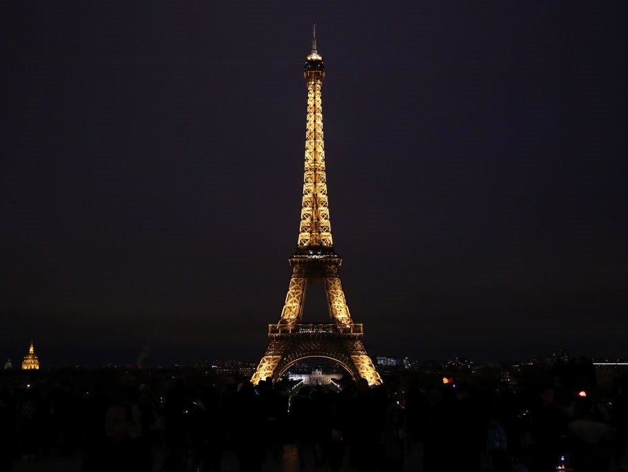 Un ataque a puñaladas tuvo lugar cerca de la Torre Eiffel en París en la noche del domingo 18 de octubre.