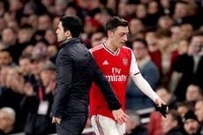 Arsenal: Mikel Arteta justifica la exclusión de Mesut Özil