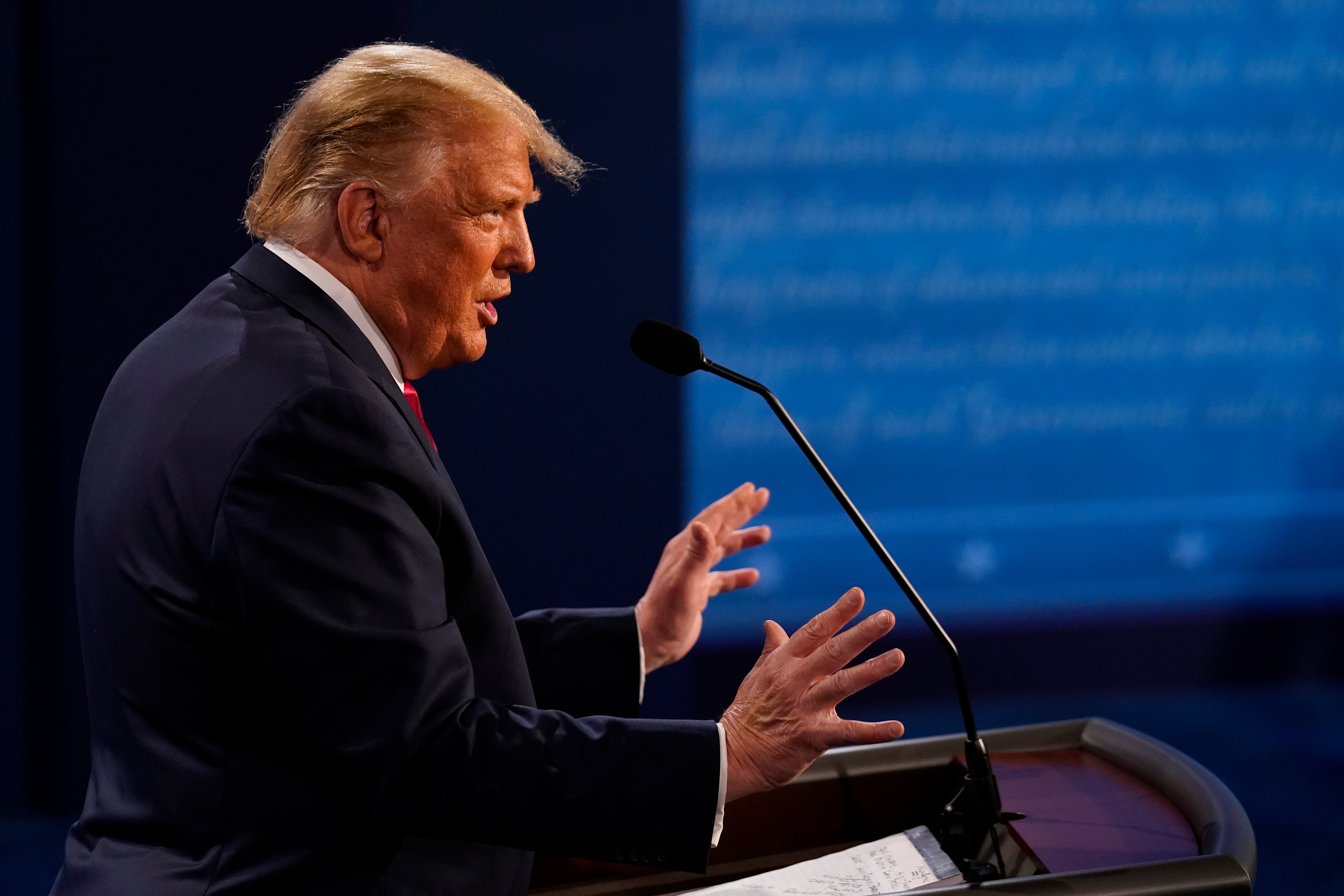 El Presidente Donald Trump durante el segundo y último debate presidencial en la Universidad Belmont en Nashville, Tennessee.
