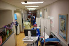 Hospitales en Estados Unidos sufren por incremento de casos de Covid