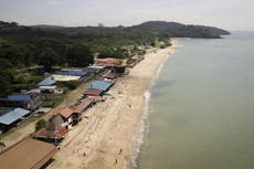 Panameños alistan la reapertura de sus playas tras siete meses