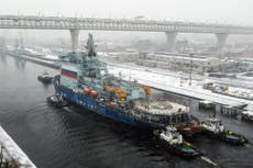 Explota buque petrolero ruso en el mar de Azov