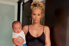 Iggy Azalea comparte tierna foto con su hijo recién nacido Onyx