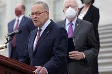 Demócratas piden a Pence saltarse votación de Barrett por COVID